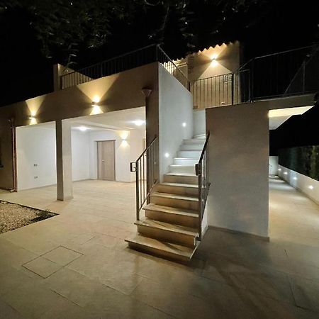 Chrisso Rooms Affittacamere San Teodoro  Zewnętrze zdjęcie